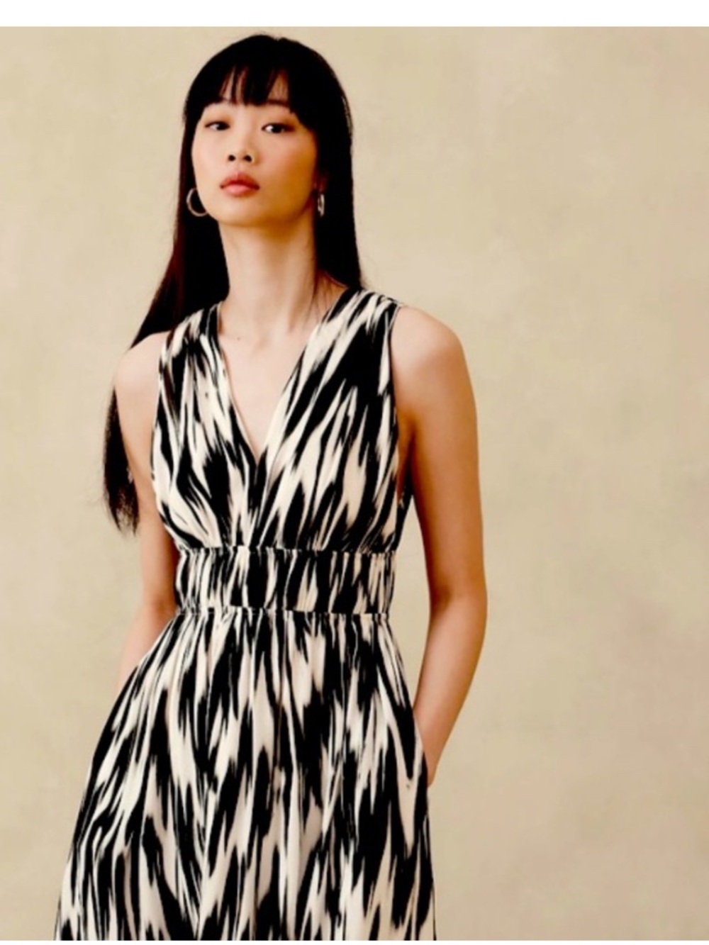 NWT Banana Republic Cascade Silk Black and White Maxi Dress